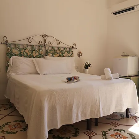 Dimora Fornillo Готель 3*
