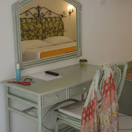 Dimora Fornillo Hotel 3*