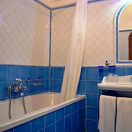 Dimora Fornillo Hotel 3*