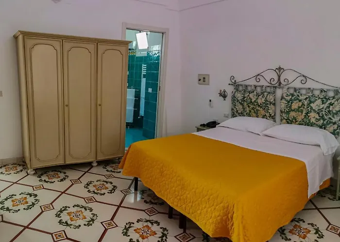 Dimora Fornillo Hotel 3*